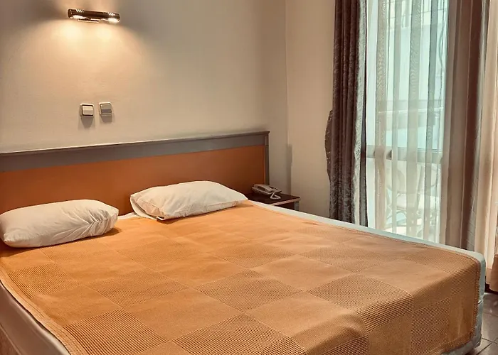 Ata Park 4*
