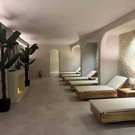 Ata Park Hotell 4*