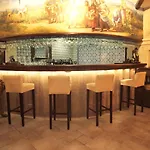 阿塔公园酒店 4*