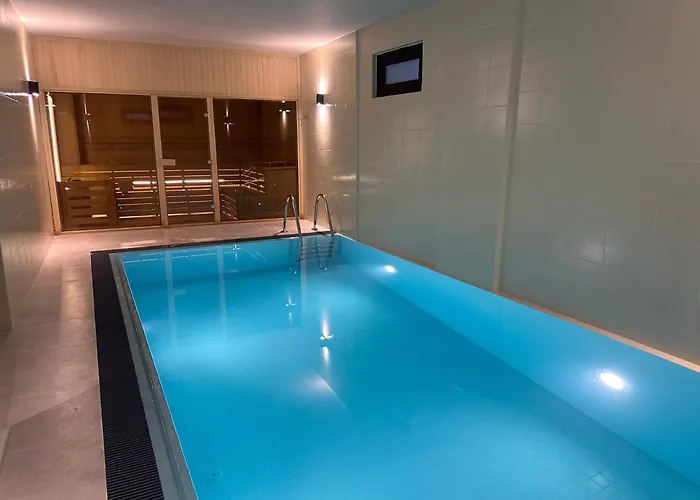 Отель Ata Park 4*